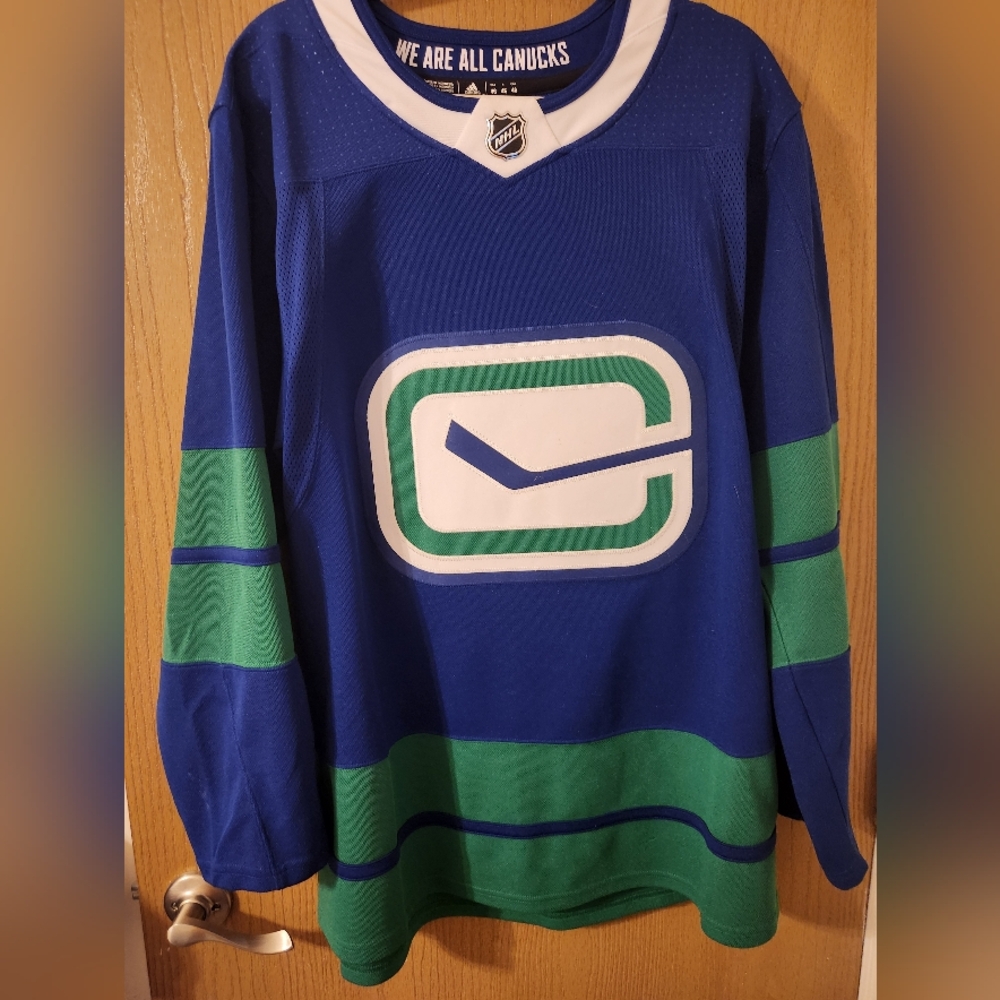 Vancouver Canucks Jersey